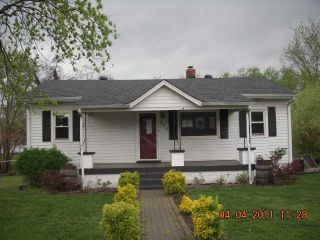 Foreclosed Home - 908 LIVINGSTON ST, 37138