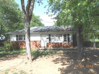 Foreclosed Home - 629 LANDERS ST, 37160