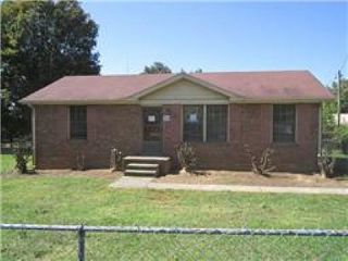 Foreclosed Home - 501 S MABEL ST, 37172