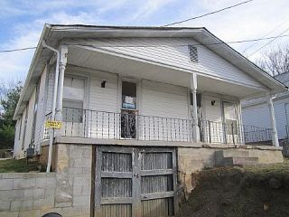 Foreclosed Home - 112 WALNUT ST, 37172