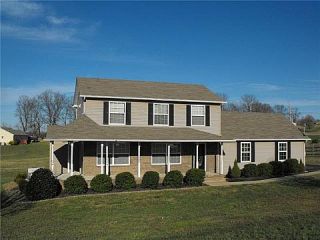 Foreclosed Home - 332 RED OAK TRL, 37174