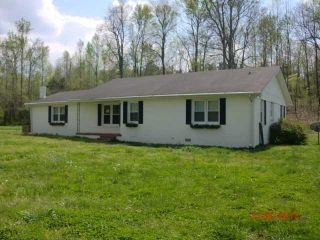 Foreclosed Home - 60 MOORE HOLLOW RD, 37178