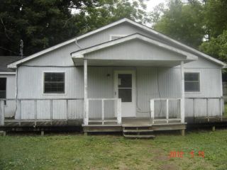 Foreclosed Home - 208 N CENTRAL AVE, 37184