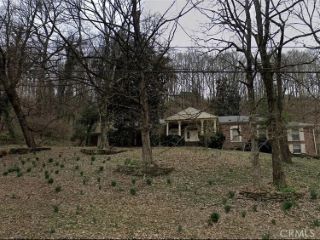 Foreclosed Home - 1125 CHICKERING PARK DR, 37215