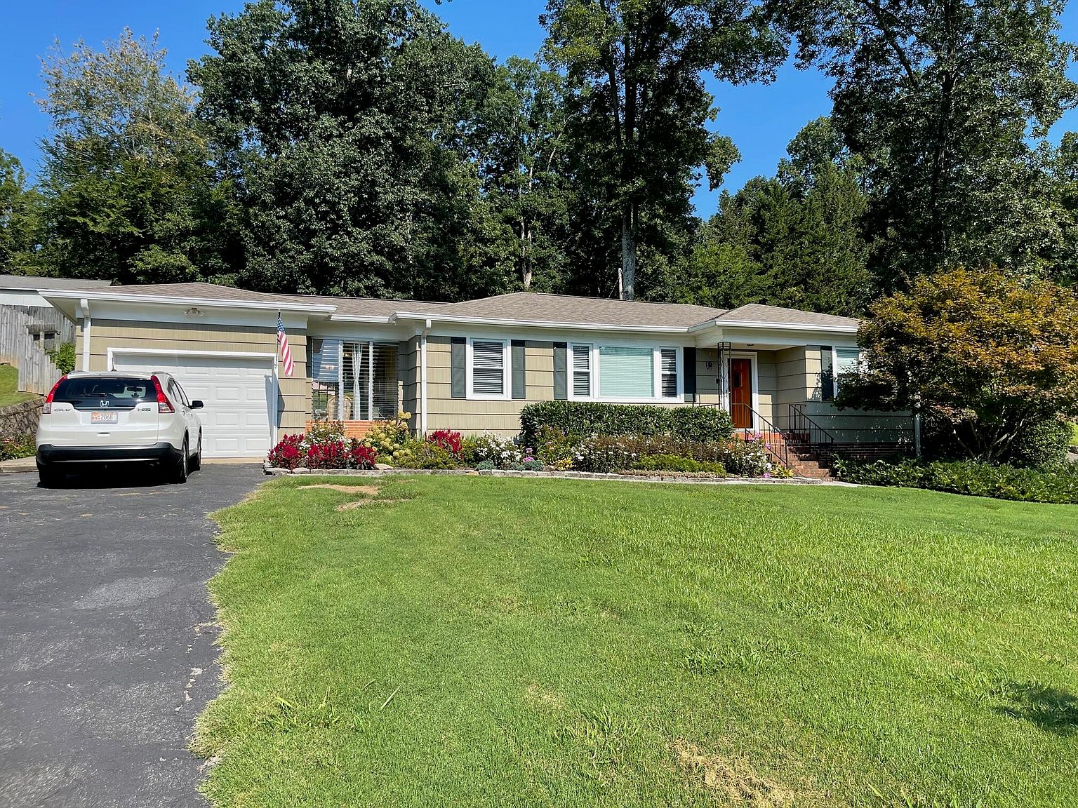 Foreclosed Home - 2019 GLENWOOD DR NW, 37311