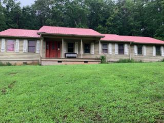 Foreclosed Home - 8017 BACK VALLEY RD, 37332