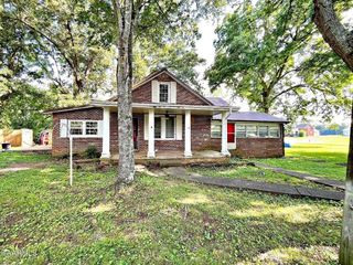 Foreclosed Home - 104 HELMS DR, 37354