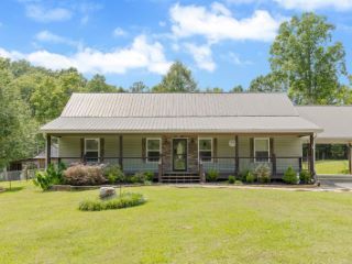 Foreclosed Home - 1237 BALL PLAY RD, 37362