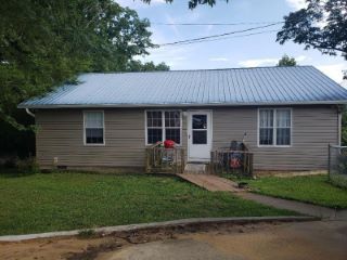 Foreclosed Home - 84 WALNUT DR, 37381