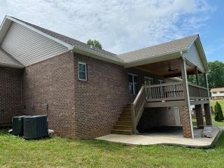 Foreclosed Home - 1802 COLONIAL RIDGE RD, 37604