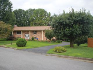 Foreclosed Home - 2 LARKWOOD CT, 37604