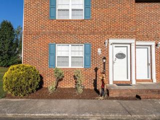 Foreclosed Home - 19 LEXINGTON CT, 37615