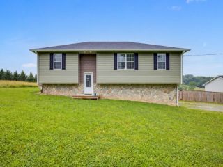 Foreclosed Home - 2650 ERWIN HWY, 37616