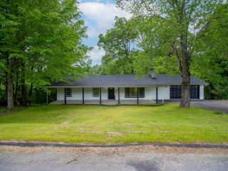 Foreclosed Home - 226 PAMELA CT, 37617
