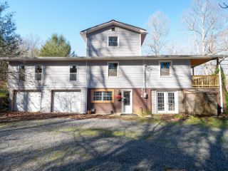 Foreclosed Home - 268 ROARING CREEK RD, 37641