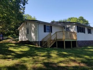 Foreclosed Home - 819 Old Stage Rd, 37642