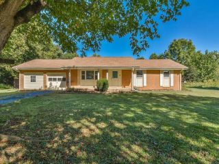 Foreclosed Home - 127 HOWARD LIPFORD DR, 37643
