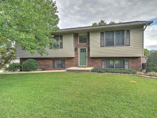 Foreclosed Home - 1401 HICKORY LN, 37645