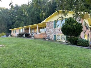 Foreclosed Home - 2384 TEMPLE HILL RD, 37650