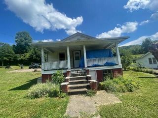 Foreclosed Home - 1144 HIGHWAY 321, 37658