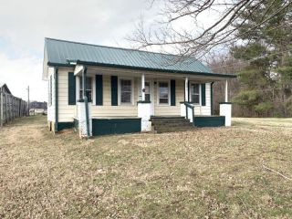 Foreclosed Home - 501 UPPER SAND VALLEY RD, 37659
