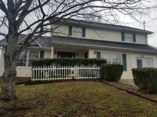 Foreclosed Home - 1104 Faye Street, 37660