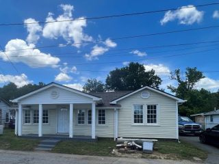 Foreclosed Home - 226 E MILLPOND ST, 37660