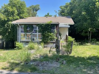 Foreclosed Home - 2104 STONEVIEW ST, 37660