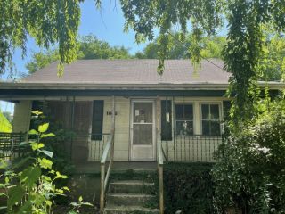 Foreclosed Home - 1045 RIVERSIDE AVE, 37660