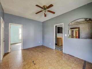 Foreclosed Home - 1133 CHERRY ST, 37660