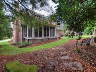 Foreclosed Home - 140 CHIPPENDALE SQ, 37660