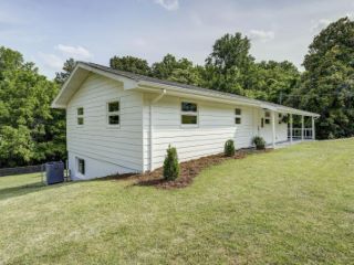 Foreclosed Home - 408 MULLINS ST, 37660