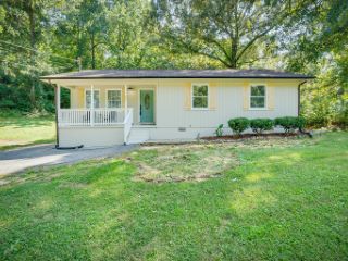 Foreclosed Home - 301 LARKSPUR DR, 37660