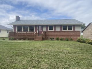 Foreclosed Home - 914 MORISON AVE, 37660
