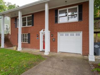 Foreclosed Home - 2124 FORT HENRY DR, 37664