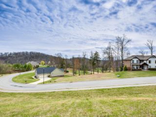 Foreclosed Home - 382 GOLF RIDGE DR, 37664