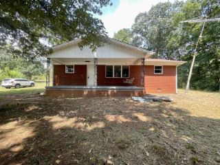 Foreclosed Home - 1780 BROADWAY DR, 37708