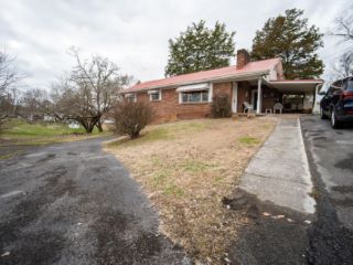 Foreclosed Home - 123 N MAIN ST, 37711
