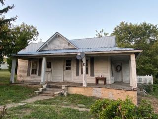 Foreclosed Home - 116 HIGHLAND AVE, 37711