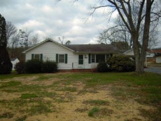 Foreclosed Home - 3178 W WOLF VALLEY RD, 37716