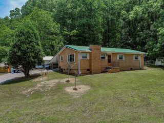 Foreclosed Home - 4040 TRAIL HOLLOW RD, 37722