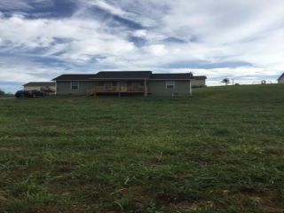 Foreclosed Home - 535 LOW VLY, 37725