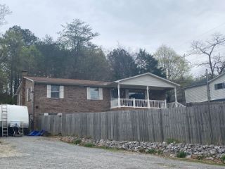 Foreclosed Home - 359 ACADEMY DR, 37737