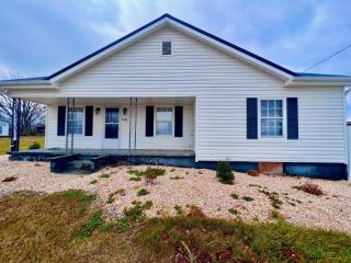 Foreclosed Home - 7382 ASHEVILLE HWY, 37743