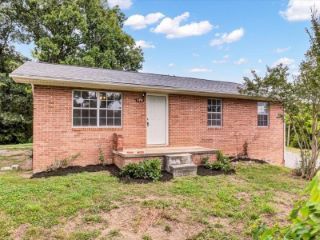 Foreclosed Home - 175 STARNES HOLLOW LN, 37745