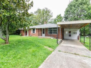 Foreclosed Home - 515 E Beech St, 37766