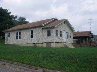 Foreclosed Home - 1306 GROVE ST, 37774
