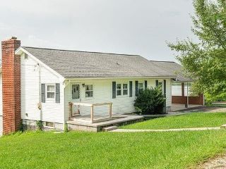 Foreclosed Home - 3021 LOUISVILLE RD, 37777