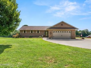 Foreclosed Home - 2710 CLOVER HILL RIDGE RD, 37801