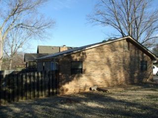 Foreclosed Home - 1102 N HERITAGE DR, 37803